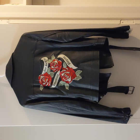 Forever 21 Black Pleather Jacket with Embroidered Design - Picture 2 of 7